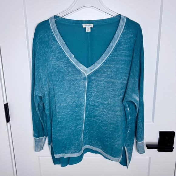 Sundance Women's Relaxed Fit Cece Washed Style V-neck Lightweight Sweater Size M - Picture 2 of 5